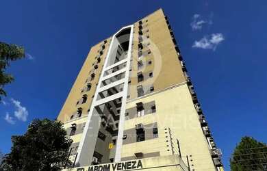 Imagem: O apartamento possui 3 Dormitórios, 2 Banheiros, 2 Vagas na