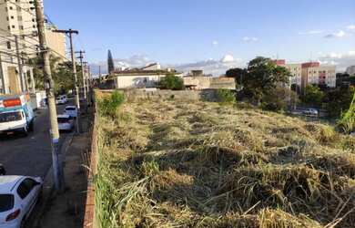 Imagem: O terreno possui 2.000m² de Área e está localizado em Vila
