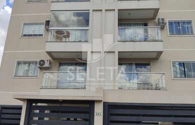 Imagem: O apartamento possui 2 Dormitórios, 1 Banheiro, 2 Vagas na