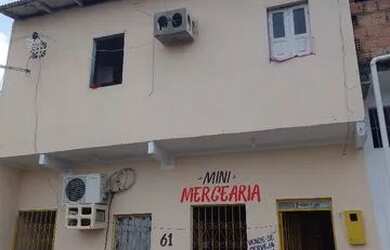 Imagem: A casa possui 2 Dormitórios, 2 Banheiros e está localizado