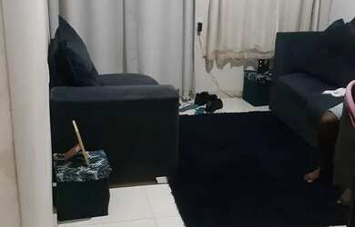 Imagem: A casa possui 2 Dormitórios, 1 Banheiro e está localizado