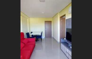 Imagem: O apartamento possui 3 Dormitórios, 1 Banheiro, 2 Vagas na