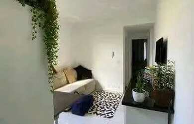 Imagem: A casa possui 2 Dormitórios, 1 Banheiro, 2 Vagas na garagem