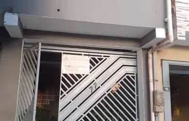 Imagem 1: Vendo Casa. Varanda, 1 Vaga na garageme3 Dormitórios