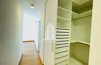 Imagem 9: Apartamento no Sumaré com 215m2 sendo 3 dormitorios e 4 vagas de garagem