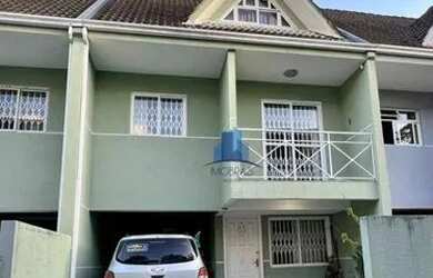 Imagem: A casa possui 3 Dormitórios, 4 Banheiros, 2 Vagas na garagem