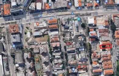 Imagem: O terreno possui 385m² de Área e está localizado em Cristo