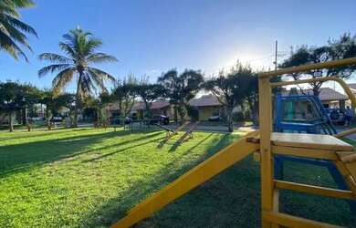 Imagem: Casa em frente à praia cond. Fechado