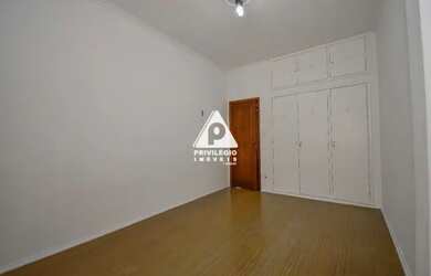 Imagem 16: Apartamento a venda no Flamengo - 3 quartos com dependência completa e vaga na escrutura