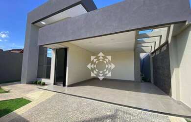 Imagem: A casa possui 3 Dormitórios, 3 Banheiros, 2 Vagas na garagem