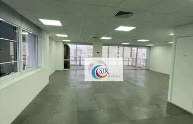 Imagem: O depósito possui 5 Vagas na garagem, 356m² de Área e está