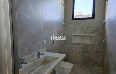 Imagem 16: Casa no condomínio Terras Alpha disponível para venda em Uberlândia-MG