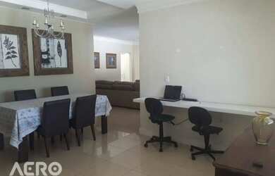 Imagem 3: Linda casa. Churrasqueira, Ar-condicionado, 200m² de Áreae4 Vagas na...