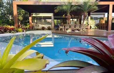 Imagem 2: Imóvel para venda tem 497 metros quadrados com 6 quartos em Praia do...