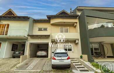 Imagem: A casa em condomínio possui 3 Dormitórios, 3 Banheiros, 4