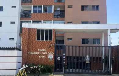 Imagem: O apartamento possui 3 Dormitórios, 1 Banheiro, 1 Vaga na garagem