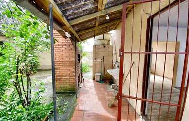 Imagem 9: Casa em Bairro bem localizado!!