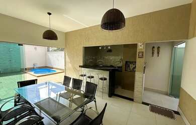 Imagem: A casa em condomínio possui 3 Dormitórios, 5 Banheiros, 4