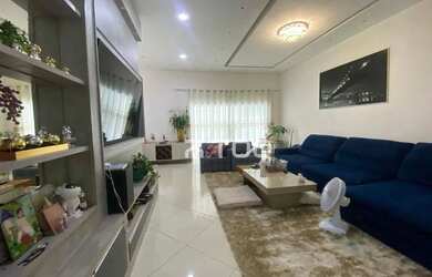 Imagem: A casa em condomínio possui 3 Dormitórios, 5 Banheiros, 4