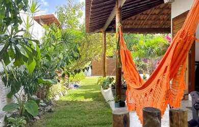 Imagem: A casa possui 2 Dormitórios, 2 Banheiros, 4 Vagas na garagem