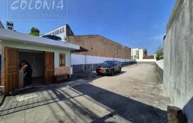 Imagem: O terreno possui 400m² de Área e está localizado em Silveira