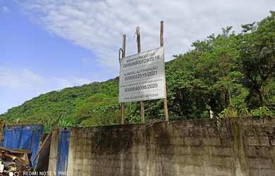 Imagem: O terreno possui 400m² de Área e está localizado em Boiçucanga