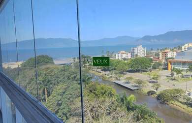 Imagem: O apartamento possui 3 Dormitórios, 1 Banheiro, 2 Vagas na