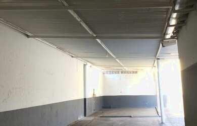 Imagem 7: Galpão/Depósito/Armazém para venda tem 200 metros quadrados