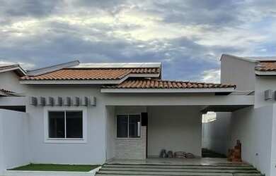 Imagem: A casa em condomínio possui 3 Dormitórios, 3 Banheiros, 3