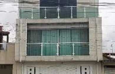 Imagem: A casa possui 3 Dormitórios, 1 Banheiro, 1 Vaga na garagem