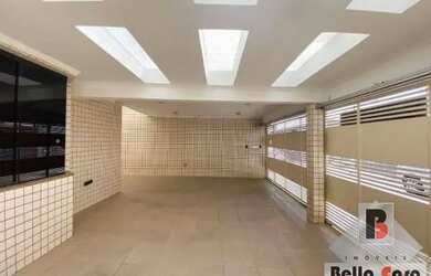 Imagem: A casa possui 4 Dormitórios, 2 Banheiros, 4 Vagas na garagem