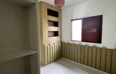 Imagem: A casa possui 3 Dormitórios, 3 Banheiros e 3 Vagas na garagem