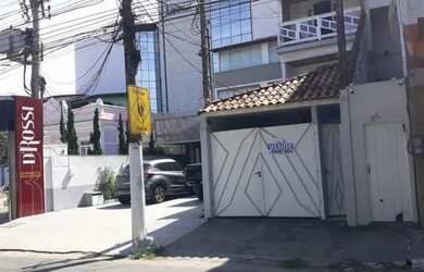 Imagem: A casa possui 5 Dormitórios, 5 Banheiros, 1 Vaga na garagem
