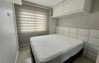 Imagem: O apartamento possui 1 Dormitório, 1 Banheiro, 1 Vaga na garagem