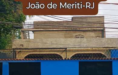 Imagem: A casa possui 3 Dormitórios, 4 Banheiros, 2 Vagas na garagem