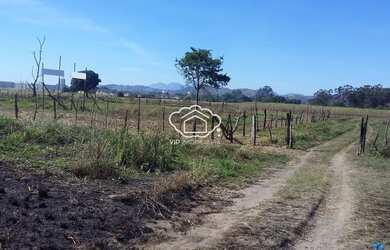 Imagem: O terreno possui 1.000m² de Área e está localizado em Santa