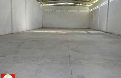 Imagem 3: Galpão para Locação em Salvador, Pirajá, 3 banheiros, 5 vagas