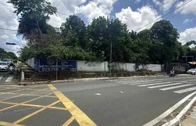 Imagem: O terreno possui 3.250m² de Área e está localizado em Piçarreira