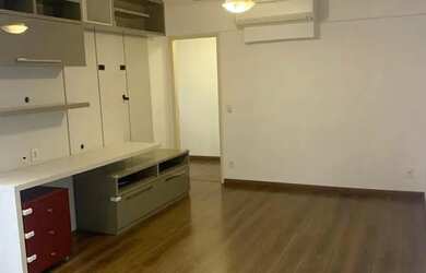 Imagem: O apartamento possui 3 Dormitórios, 2 Banheiros, 2 Vagas na