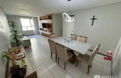 Imagem: O apartamento possui 3 Dormitórios, 2 Banheiros, 2 Vagas na