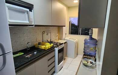 Imagem: O apartamento possui 2 Dormitórios, 1 Banheiro, 2 Vagas na