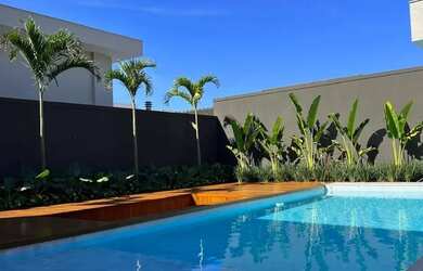 Imagem 12: Casa Malibu. 1.490m² de Área, 5 Vagas na garageme5 Dormitórios