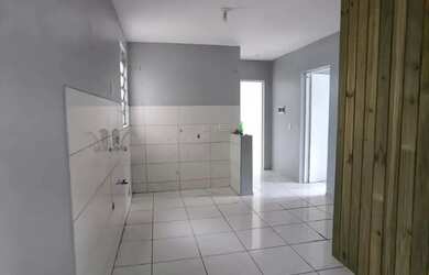 Imagem: O apartamento possui 2 Dormitórios, 1 Banheiro, 2 Vagas na