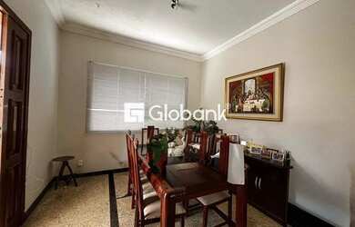 Imagem 15: Casa à venda em Morada do Sol, Montes Claros - 4 quartos, 2 suítes, 4 vagas