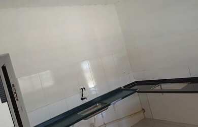 Imagem 3: ALUGO CASA 2Q EM SENADOR CANEDO