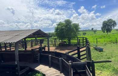 Imagem: A fazenda possui 180m² de Área e está localizado em Área