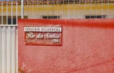 Imagem: A casa possui 3 Dormitórios, 1 Banheiro e 126m² de Área e