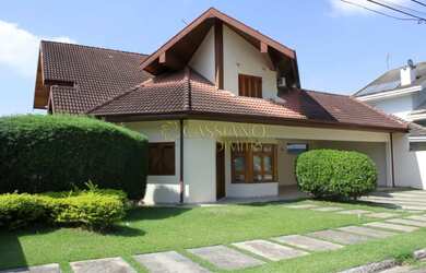 Imagem: A casa em condomínio possui 4 Dormitórios, 4 Banheiros, 4