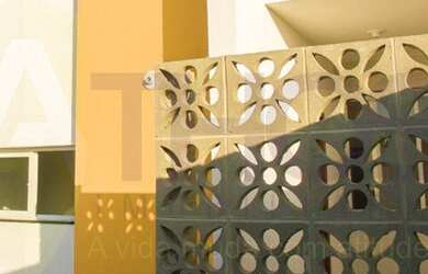 Imagem: A casa possui 2 Dormitórios, 1 Banheiro, 1 Vaga na garagem