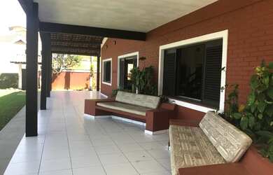 Imagem 10: Casa ampla com vista para o mar e com área de apoio exclusiva pé na...